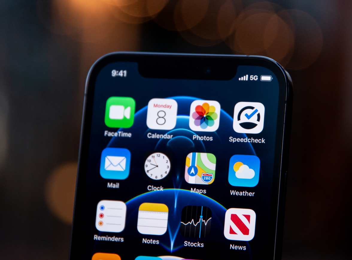 江山苹果手机维修分享为什么 iPhone 12 在冬季会自动关机 